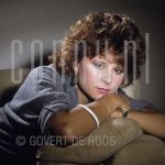 22-09-1983 Tracey Ullman at studio in Amterdam.

[keywords]Posed, Half Length, Eyecontact[/keywords]